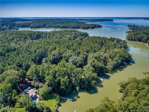 418 Peake Rd, Weems, VA 22576 photo 6