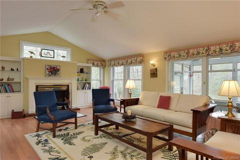 418 Peake Rd, Weems, VA 22576 photo 15