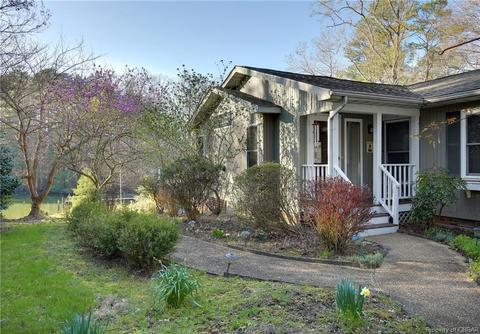 418 Peake Rd, Weems, VA 22576 photo 9