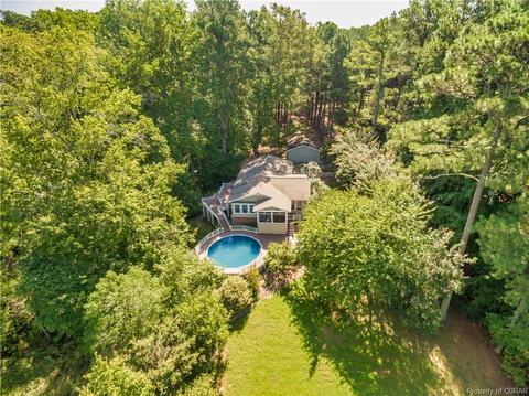 418 Peake Rd, Weems, VA 22576 photo 37