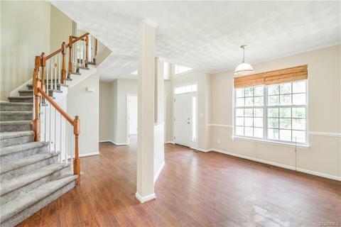 2084 Merrick Dr, Hayes, VA 23072 photo 12