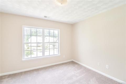 2084 Merrick Dr, Hayes, VA 23072 photo 20