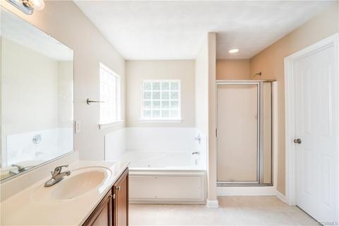 2084 Merrick Dr, Hayes, VA 23072 photo 26