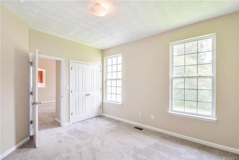 2084 Merrick Dr, Hayes, VA 23072 photo 8