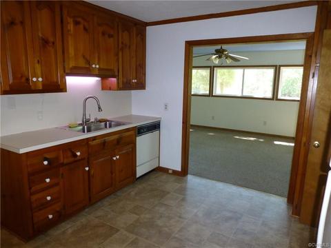 274 Cherry Dr, Gwynn, VA 23066 photo 7