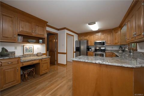 6404 Walnut Bend Dr, Midlothian, VA 23112 photo 18