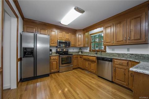 6404 Walnut Bend Dr, Midlothian, VA 23112 photo 17