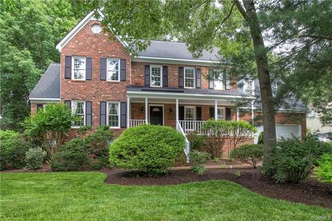 6404 Walnut Bend Dr, Midlothian, VA 23112 photo 1