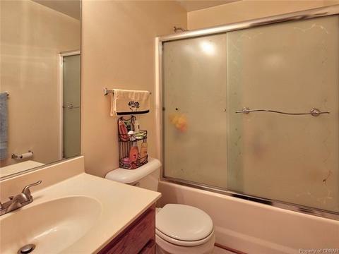 8114 Kitchener Dr, Gloucester, VA 23061 photo 17