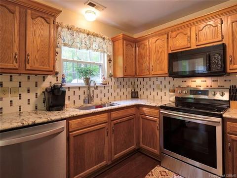 8114 Kitchener Dr, Gloucester, VA 23061 photo 7