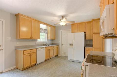 12112 Pinefields Ct, Henrico, VA 23231 photo 4