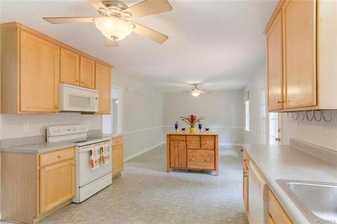 12112 Pinefields Ct, Henrico, VA 23231 photo 9