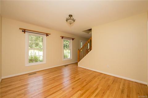 5211 Grubby Rd, Wilsons, VA 23894 photo 22