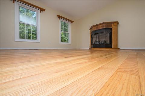 5211 Grubby Rd, Wilsons, VA 23894 photo 17