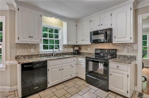 2540 Castle Hill Rd, Midlothian, VA 23113 photo 9