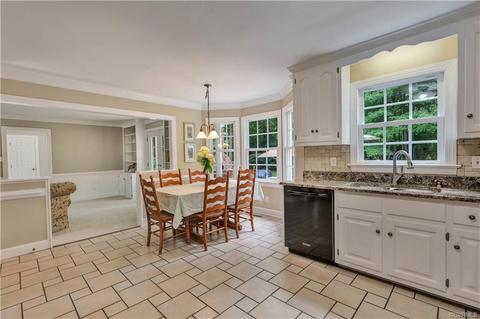 2540 Castle Hill Rd, Midlothian, VA 23113 photo 8
