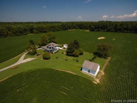 515 Stormont Rd, Saluda, VA 23149 photo 2