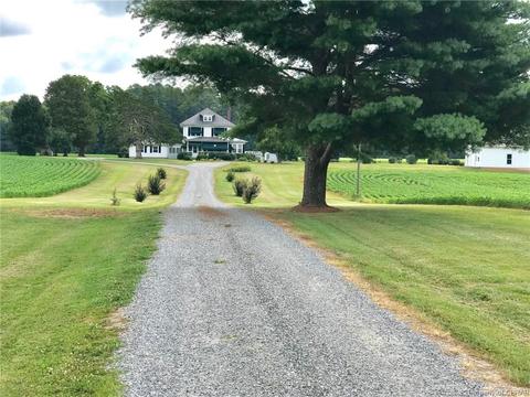 515 Stormont Rd, Saluda, VA 23149 photo 3