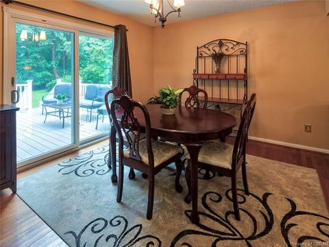 8453 Kitchener Dr, Gloucester, VA 23061 photo 7