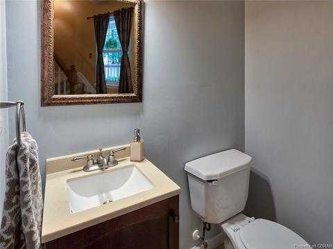 8453 Kitchener Dr, Gloucester, VA 23061 photo 13