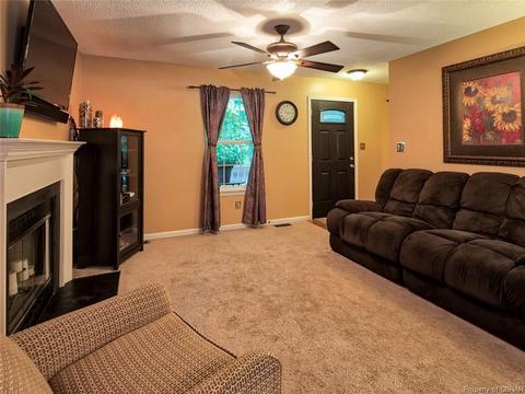 8453 Kitchener Dr, Gloucester, VA 23061 photo 11