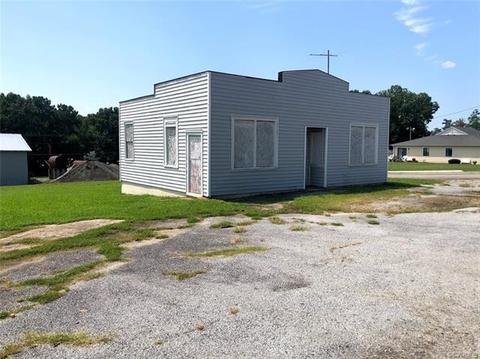 621 Church St, Nottoway, VA 23824 photo 1