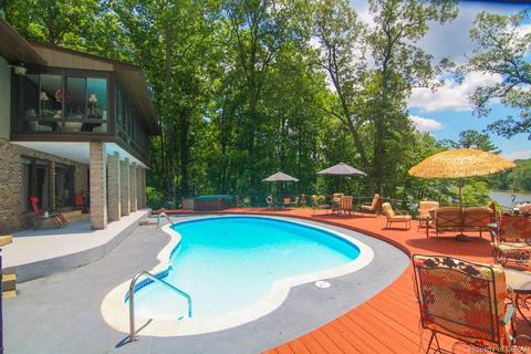 1472 Laurel Point Rd, Lancaster, VA 22503 photo 3