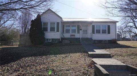 304 Park Ave, Crewe, VA 23930 photo 1
