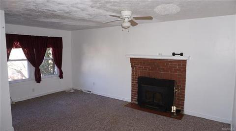 304 Park Ave, Crewe, VA 23930 photo 12