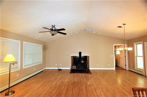 7953 Mountain Laurel Trl, Gloucester, VA 23061 photo 8