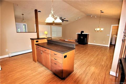 7953 Mountain Laurel Trl, Gloucester, VA 23061 photo 11