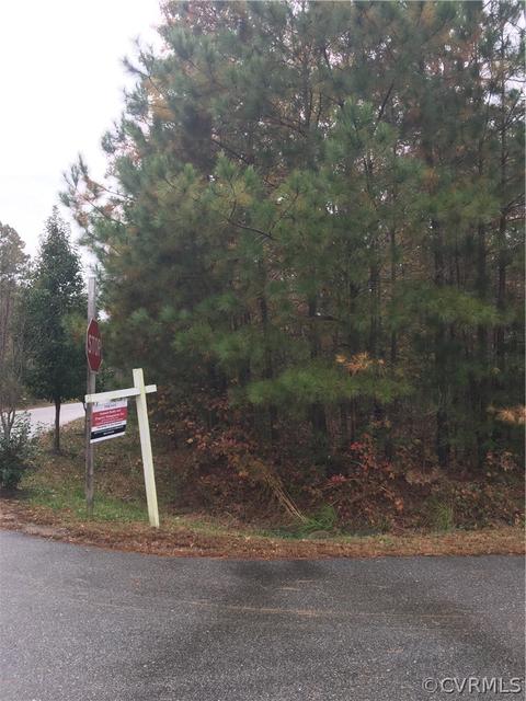8231 Strath Rd, Henrico, VA 23231