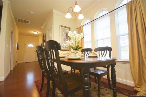 7615 Villa Ct, Gloucester Point, VA 23062 photo 11