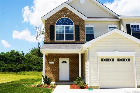 7615 Villa Ct, Gloucester Point, VA 23062 photo 1
