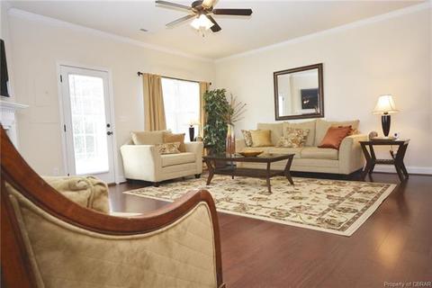 7615 Villa Ct, Gloucester Point, VA 23062 photo 14