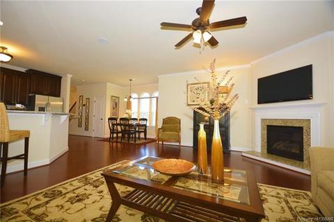 7615 Villa Ct, Gloucester Point, VA 23062 photo 18