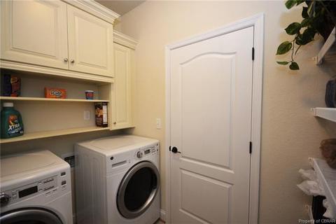 7615 Villa Ct, Gloucester Point, VA 23062 photo 8