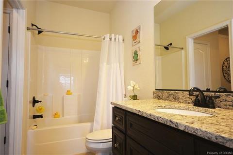 7615 Villa Ct, Gloucester Point, VA 23062 photo 31