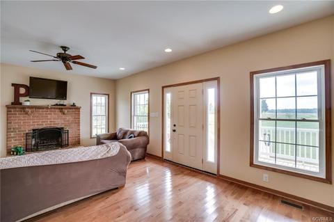 23412 Ridley Rd, Carson, VA 23830 photo 8
