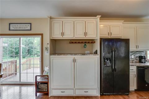 23412 Ridley Rd, Carson, VA 23830 photo 15
