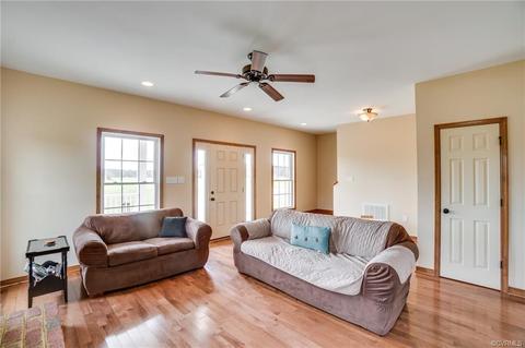 23412 Ridley Rd, Carson, VA 23830 photo 6