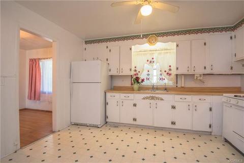 969 Greys Point Rd, Topping, VA 23169 photo 18