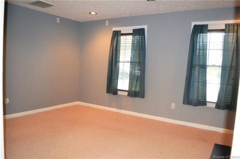 7 Easthill Ct, Hampton, VA 23664 photo 4