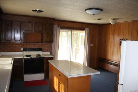 20424 Templeton Rd, Carson, VA 23830 photo 3