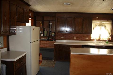 20424 Templeton Rd, Carson, VA 23830 photo 5