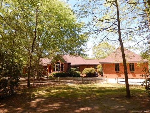 11694 River Crest Dr, Gloucester, VA 23061 photo 3