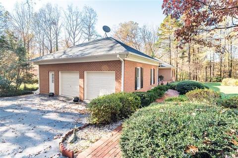 1408 E Overlook Dr, Powhatan, VA 23139 photo 9