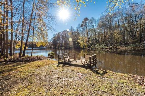 1408 E Overlook Dr, Powhatan, VA 23139 photo 3