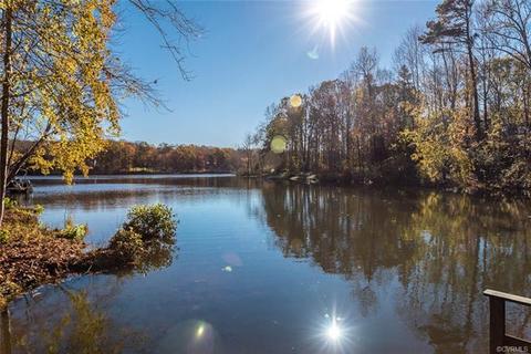 1408 E Overlook Dr, Powhatan, VA 23139 photo 1