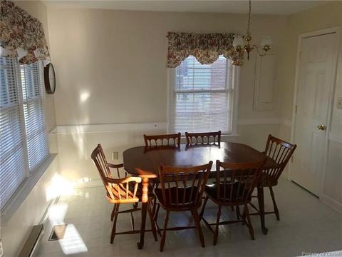 423 4th St, West Point, VA 23181 photo 3